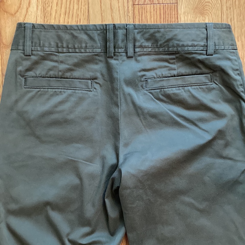 Banana Republic olive cropped pants - Picture 4 of 7